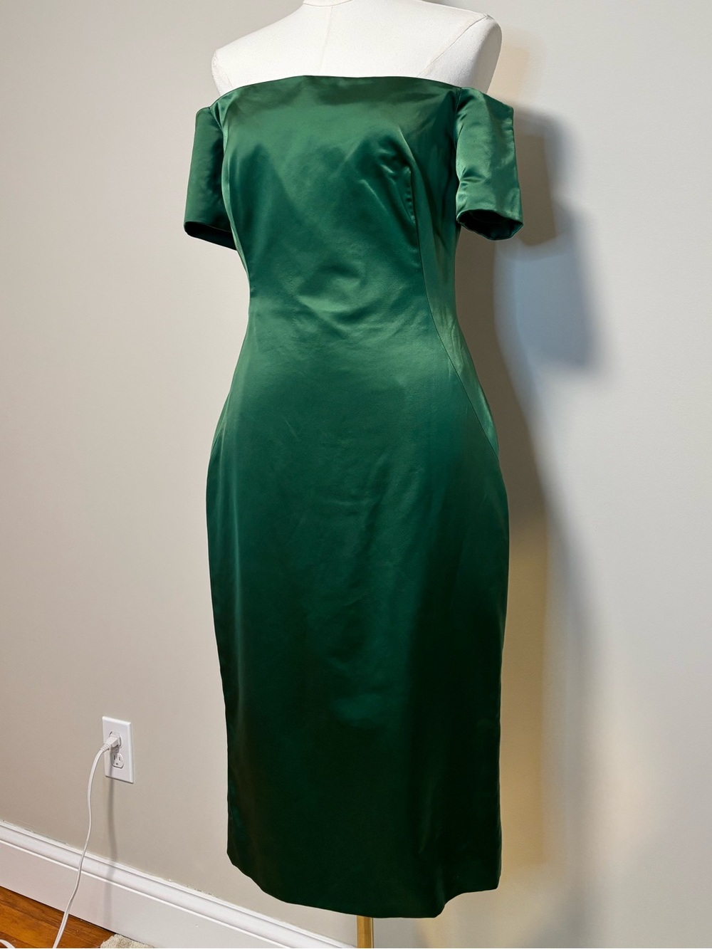 Lela Rose Emerald Green Off Shoulder Fitted Cocktail Dress Size 2 NWT